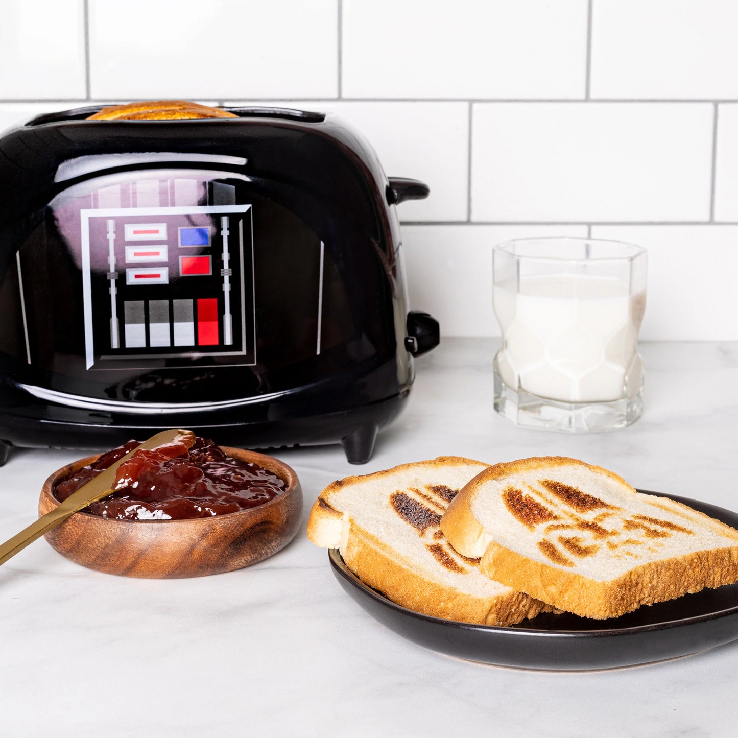 Darth Vader (Star Wars) Helmet Impression 2-Slice Toaster