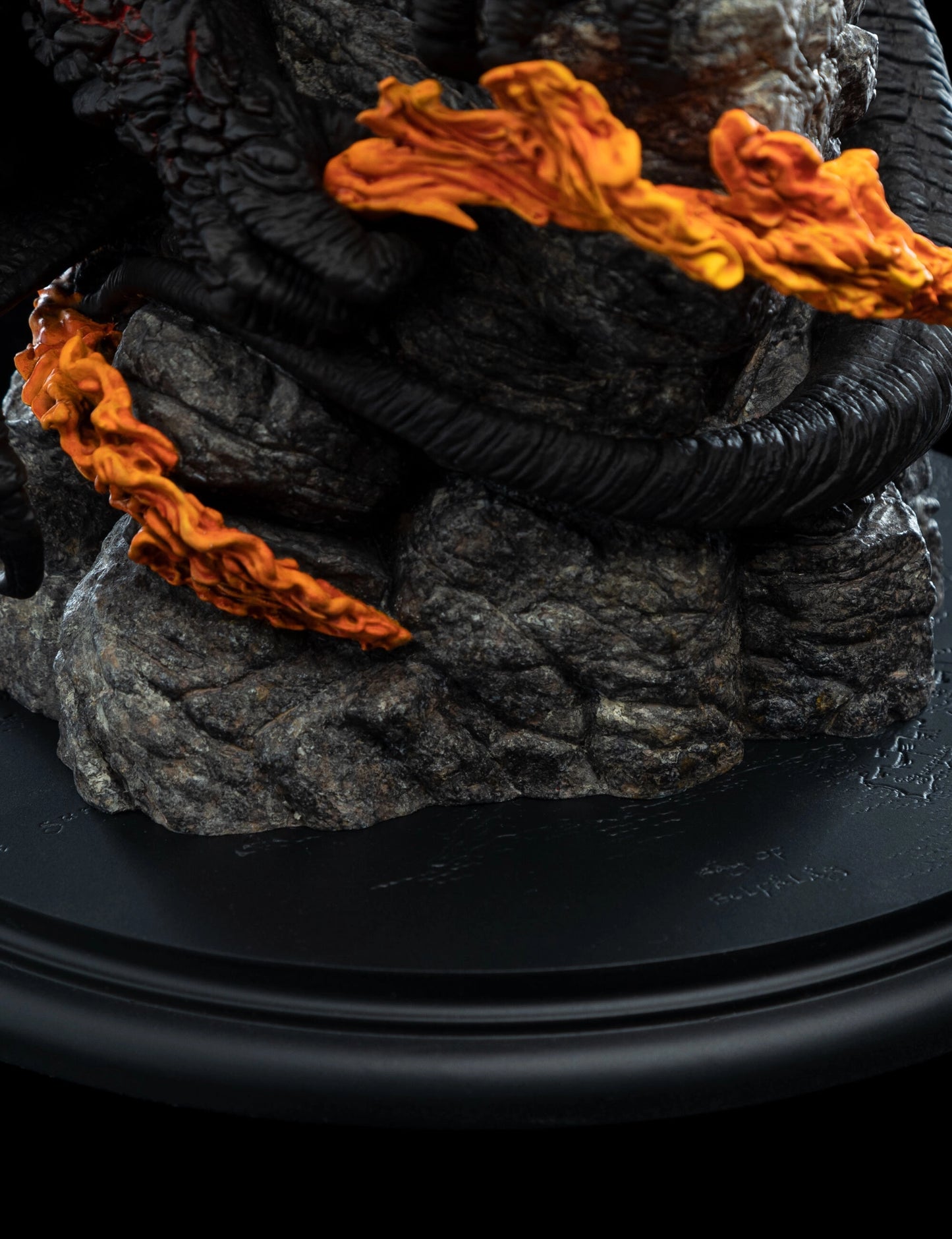Balrog Lord of the Rings Statue by Weta Workshop