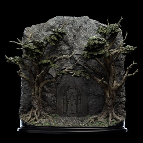 Load image into Gallery viewer, *The Doors of Durin (Lord of the Rings) Statue by Weta Workshop
