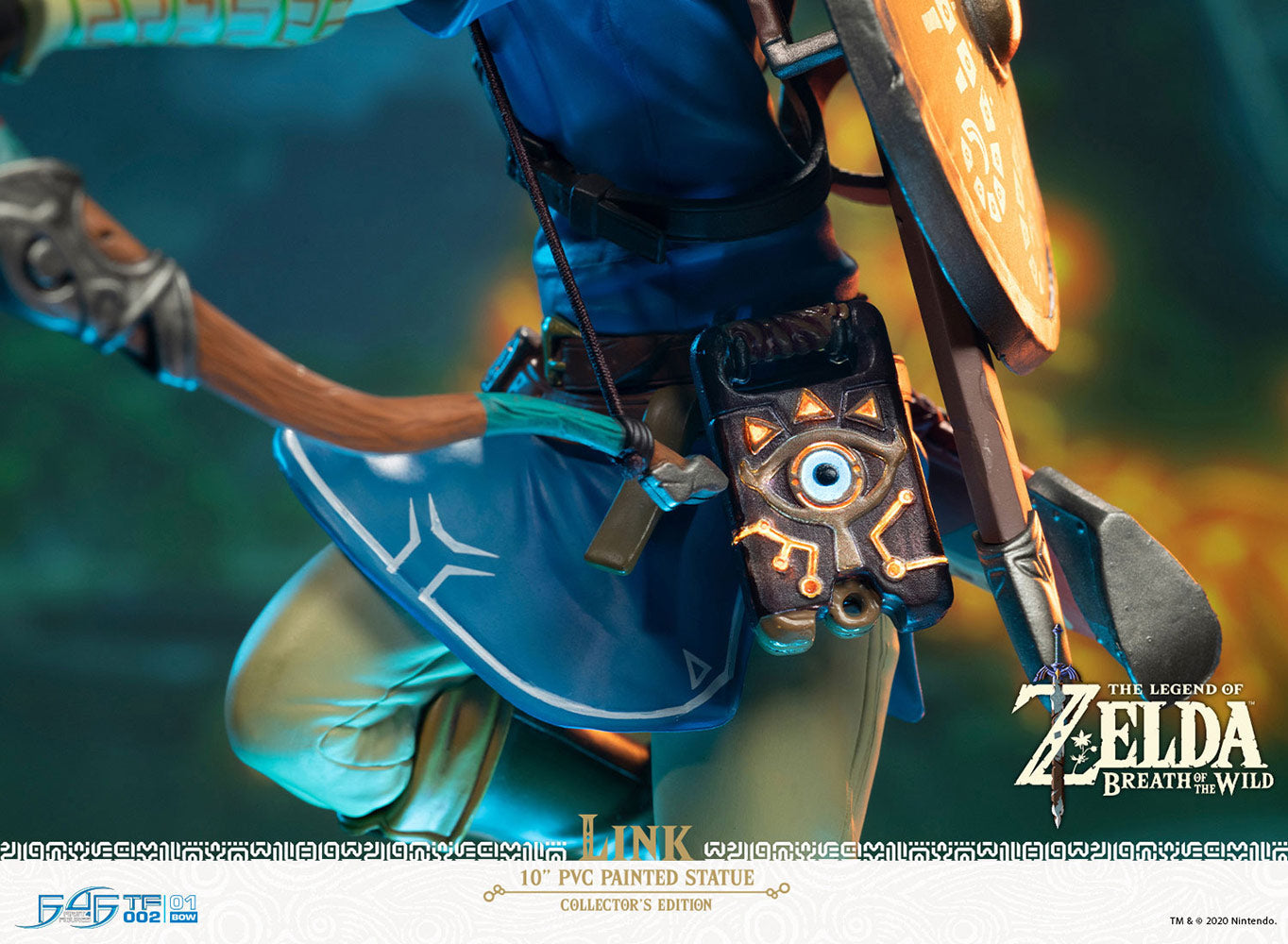 The Legend of Zelda Breath Of The Wild Link Lighted Collector's Edition Statue