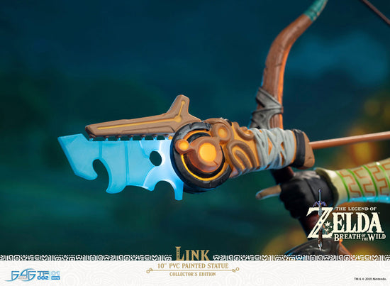 The Legend of Zelda Breath Of The Wild Link Lighted Collector's Edition Statue