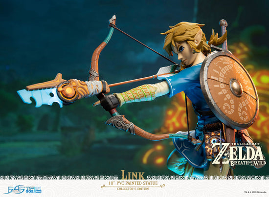 The Legend of Zelda Breath Of The Wild Link Lighted Collector's Edition Statue