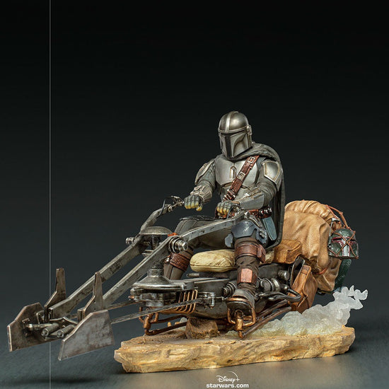 The Mandalorian on Speederbike (Star Wars) Deluxe 1:10 Statue by Iron Studios