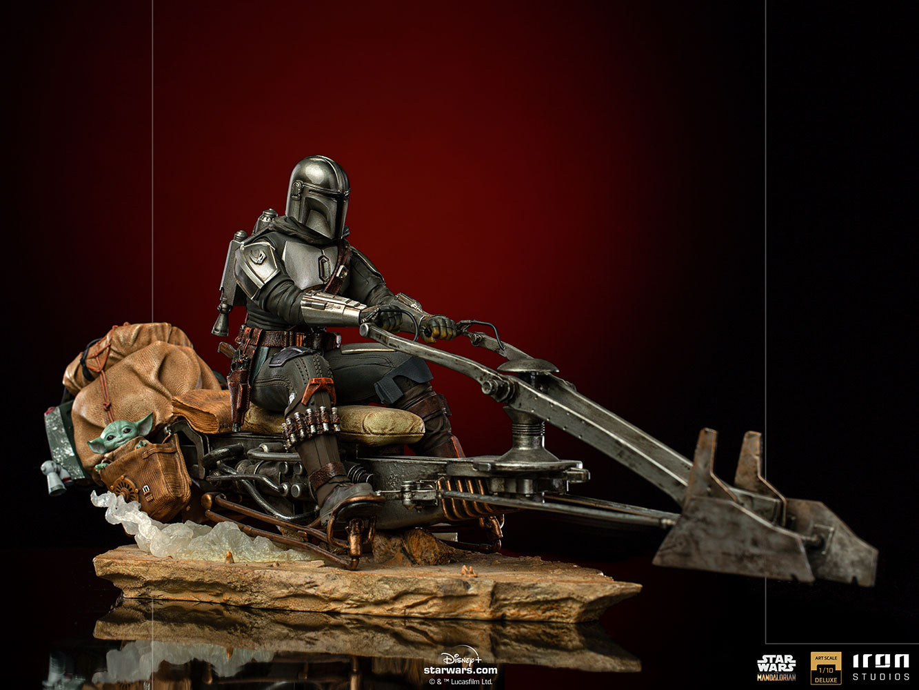 The Mandalorian on Speederbike (Star Wars) Deluxe 1:10 Statue by Iron Studios