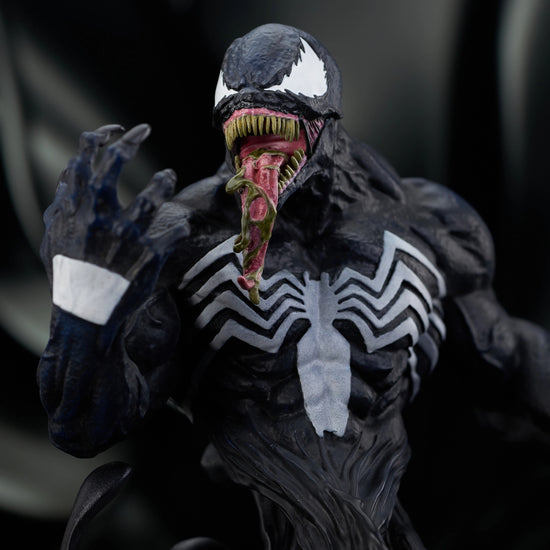 Load image into Gallery viewer, Venom 1:6 Scale Resin Bust
