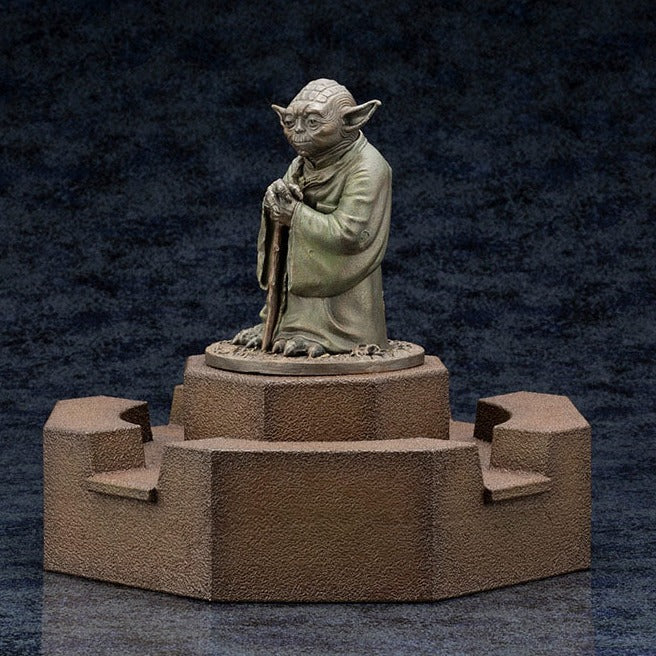 Yoda Fountain Statue (Star Wars) Lucasfilm 50th Anniversary Limited Ed ...